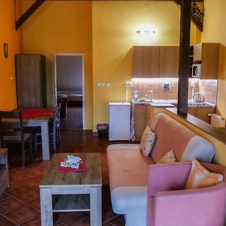 Penzion Na Hradbach Louny Extérieur photo